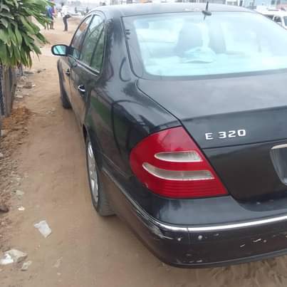 A picture of Clean firstbody Benz E320 for urgent sale Untouched engine gear