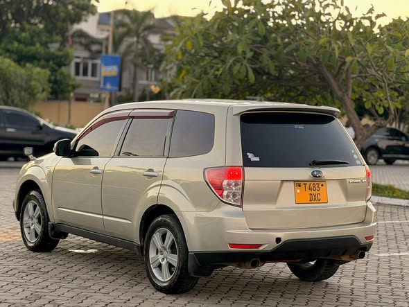 A picture of SUBARU FORESTER SH 5 BEI 16M 0693111003
