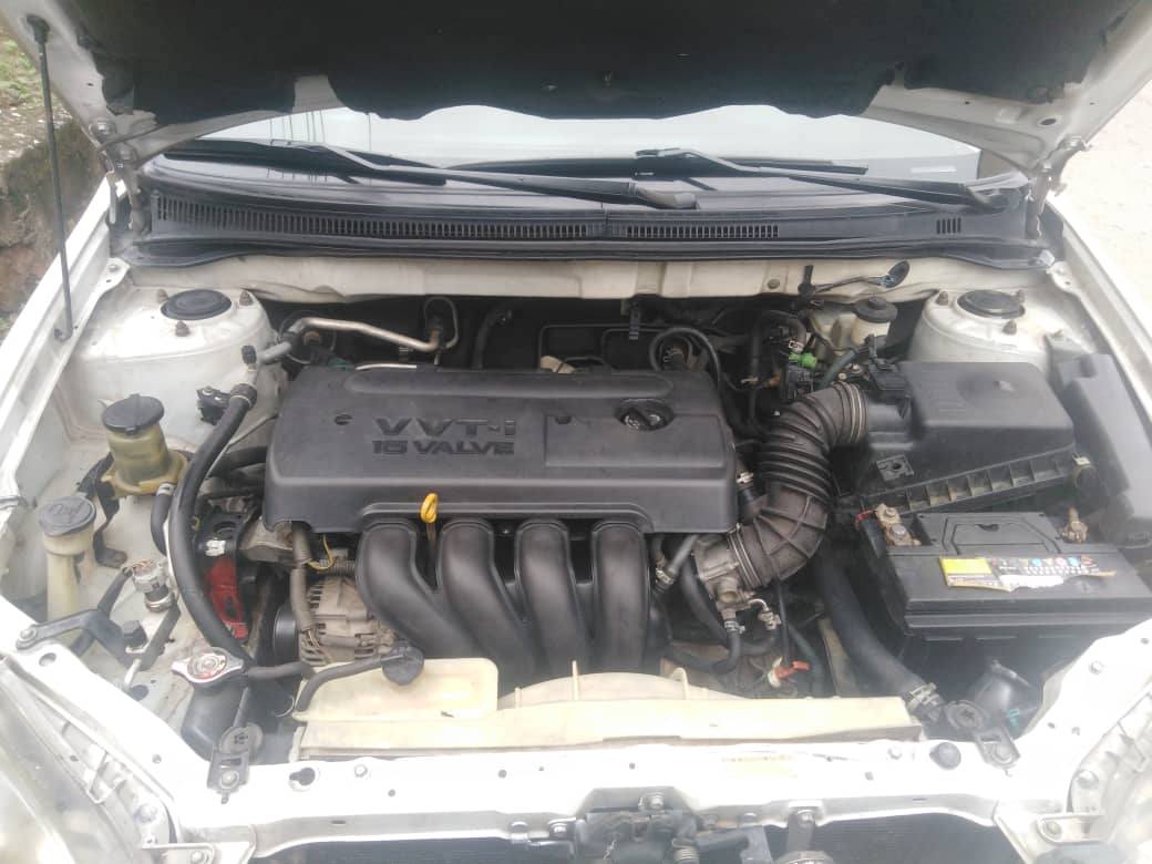 A picture of Toyota Corolla S 05 registered very clean and shape nothing