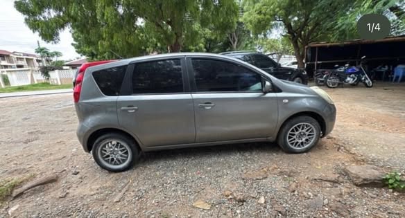 A picture of Nissan note iko dodoma