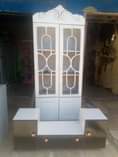 A picture of Friji 140000 kabati 270000 show case 150000 call 0655194001
