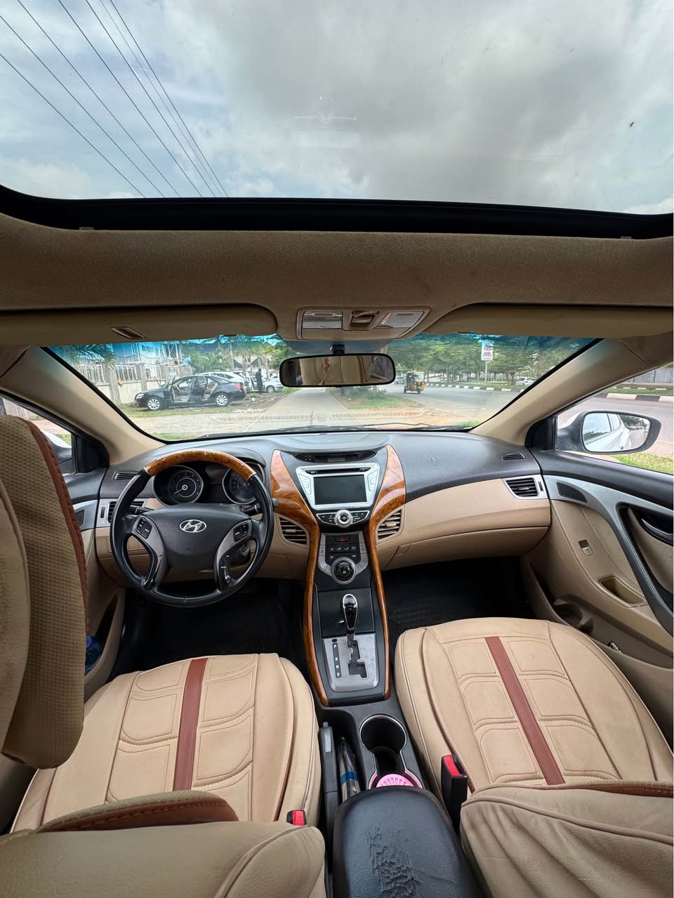 A picture of Hyundai Elantra