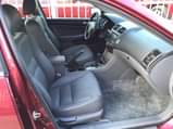 A picture of Tokunbo Honda Accord EXL 2005 Features 2 4l i4 engine