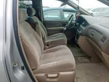A picture of 2002 Toyota Sienna LE Accident free first body fabric seats