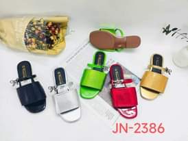 A picture of Female slippers