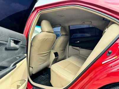 A picture of Super fresh and clean foreign used Toyota camry 2012