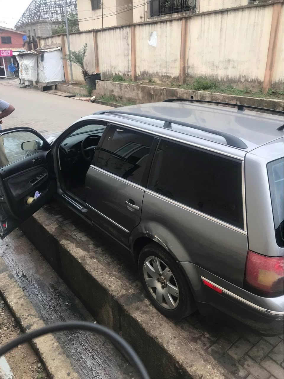 A picture of Volkswagen Passat