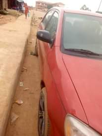 A picture of TOYOTA COROLLA 2004