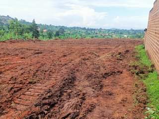 A picture of We sale plots