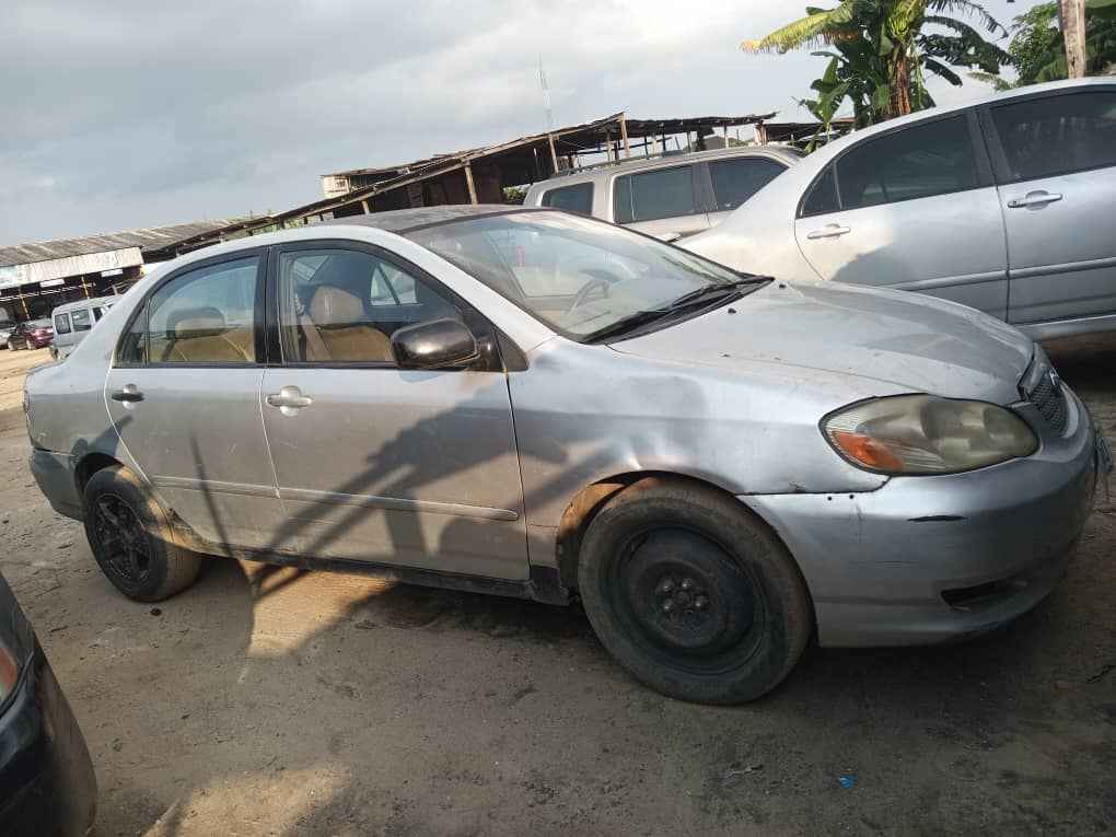 A picture of Toyota Corolla 2.5 last Location pH Buy and drive