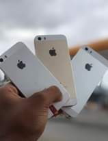 A picture of iphone 5s used from Dubai