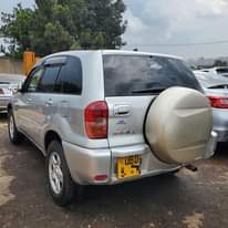 A picture of RAV4 2003 27M