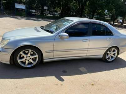 classifieds/cars mercedes