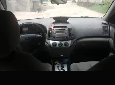 A picture of Hyundai Elantra 2008 V4 Engine and gear Ac chilling first