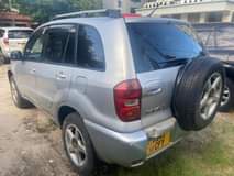 A picture of TOYOTA RAV4 0620356906