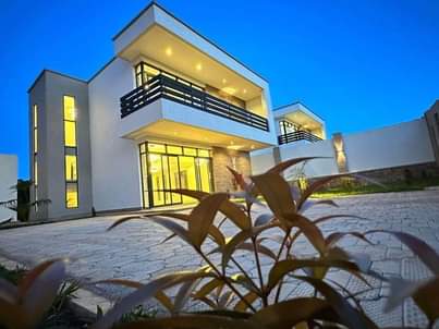 kinyinya accommodation