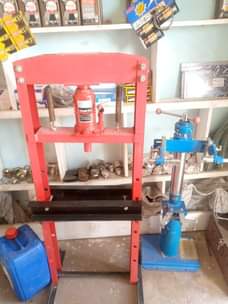 A picture of Pressing mashine