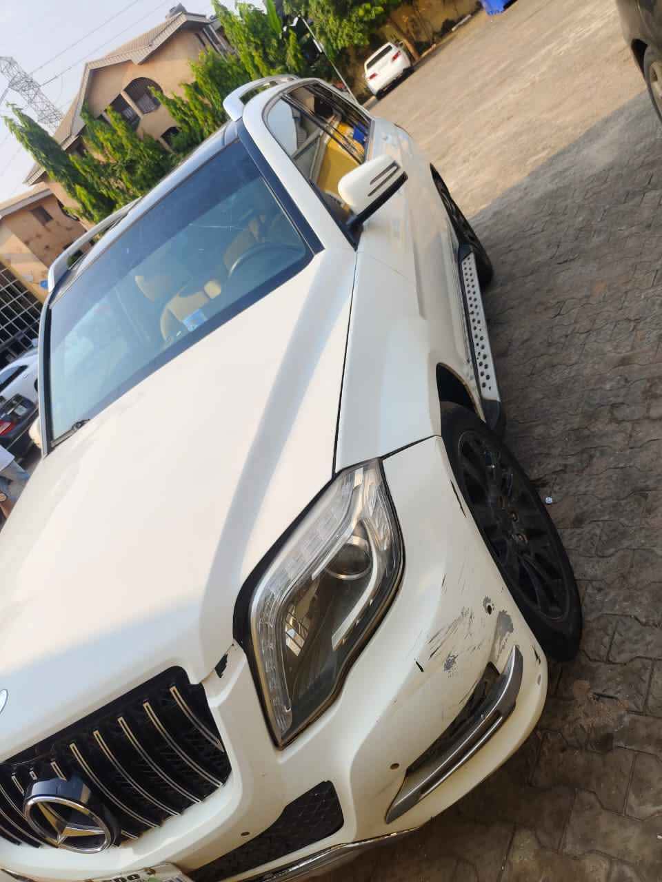 A picture of Benz GLK350 2010