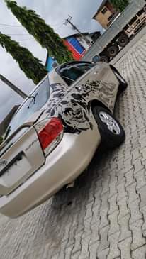 A picture of Toyota carmy XLE 2004 upgrade to 2006