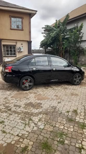 A picture of Toyota yaris 2009 automatic