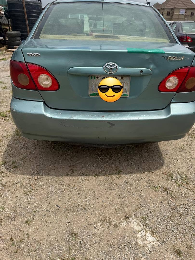 A picture of Toyota corolla 2005 free accident nothing to fix just buy