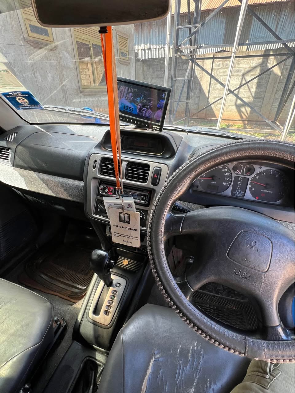 A picture of Mitsubishi pajero io