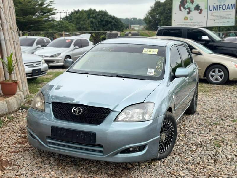 A picture of SARI SARI SUPER CLEAN TAYOTA COROLLA OBAMA 2004 MODEL AUTOMATIC