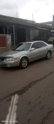 A picture of Neatly useToyota Camry v6 engine