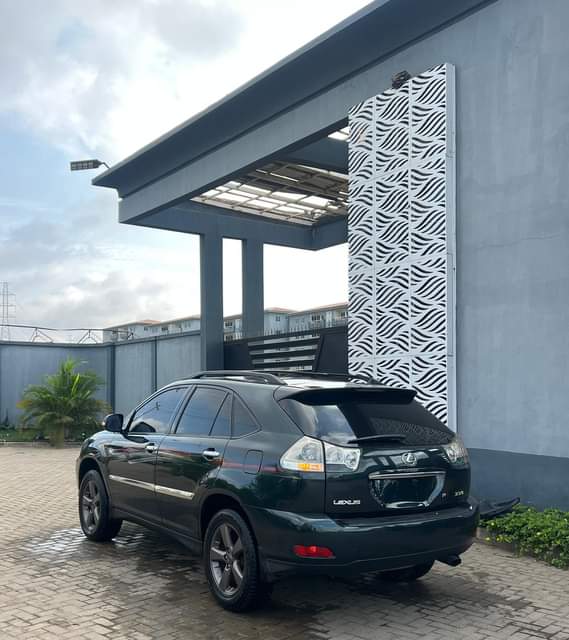A picture of KinzzyAuto s LTD 08109018982 9 700 000 Refer and earn