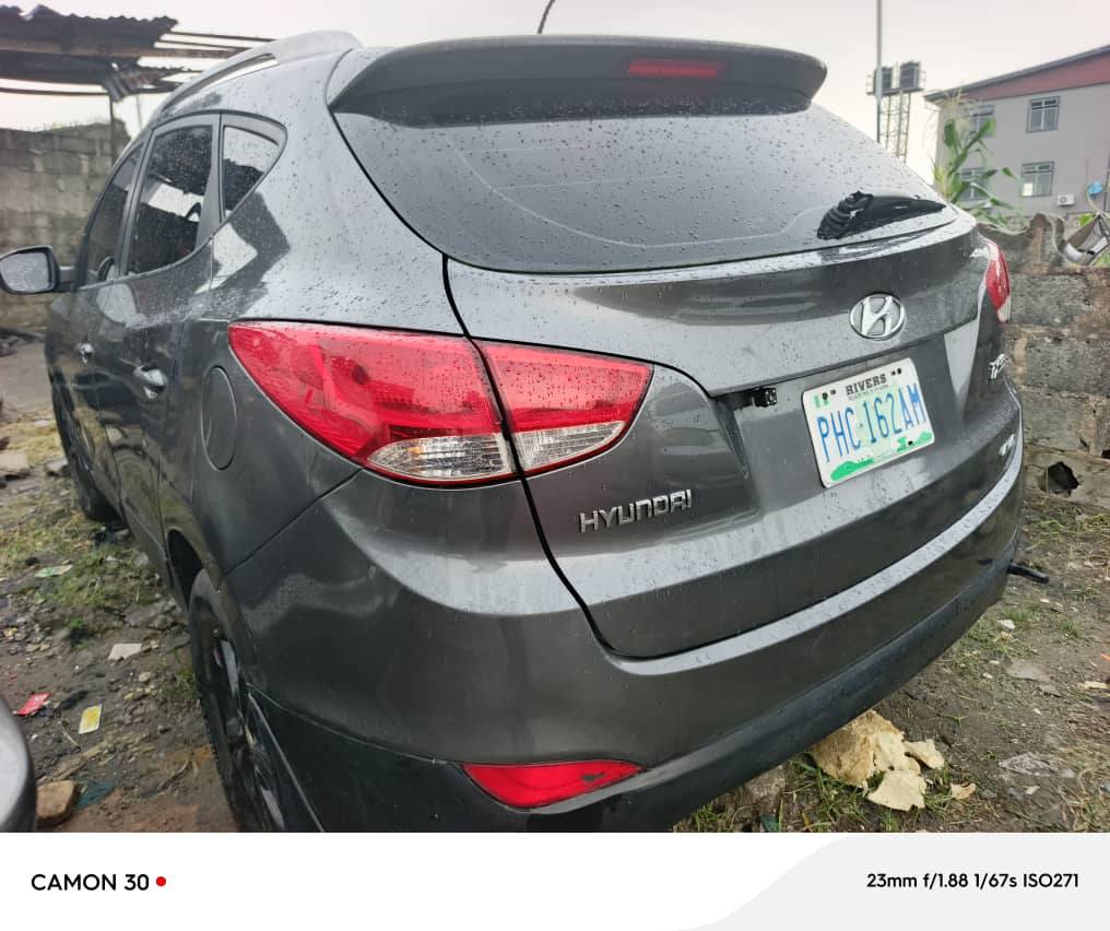 A picture of 2013 HYUNDAI ix35 only Engine has tapping noise 