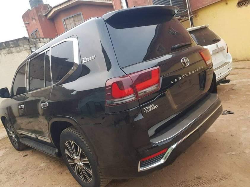 A picture of Toyota Landcrusser prado 2010