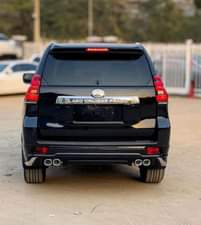 A picture of FOREIGN USED TOYOTA PRADO 2017
