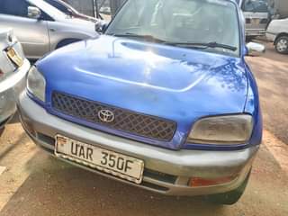 A picture of Toyota rav4