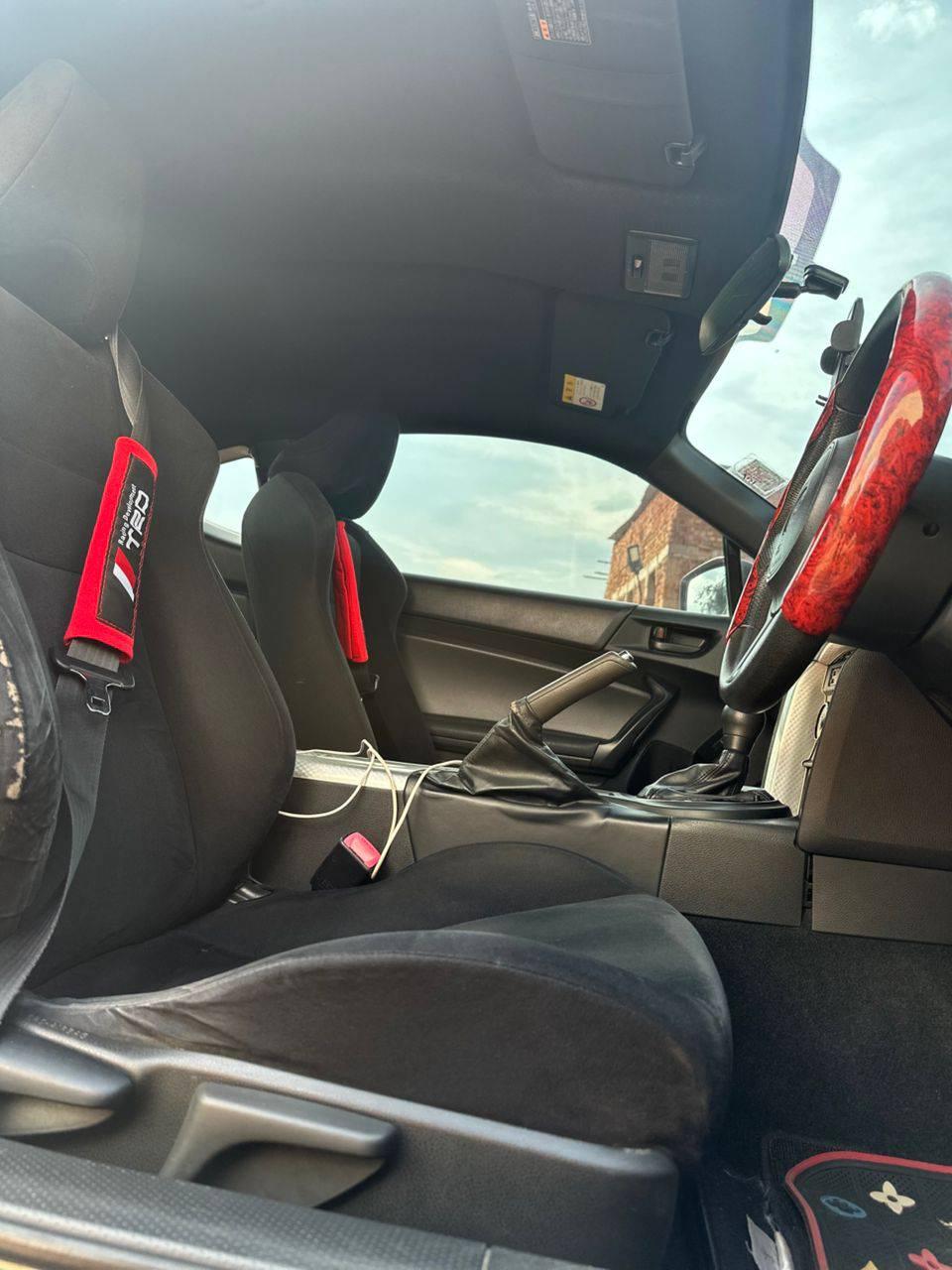 A picture of Toyota 86 GT 2012 available 45m call 0704503291
