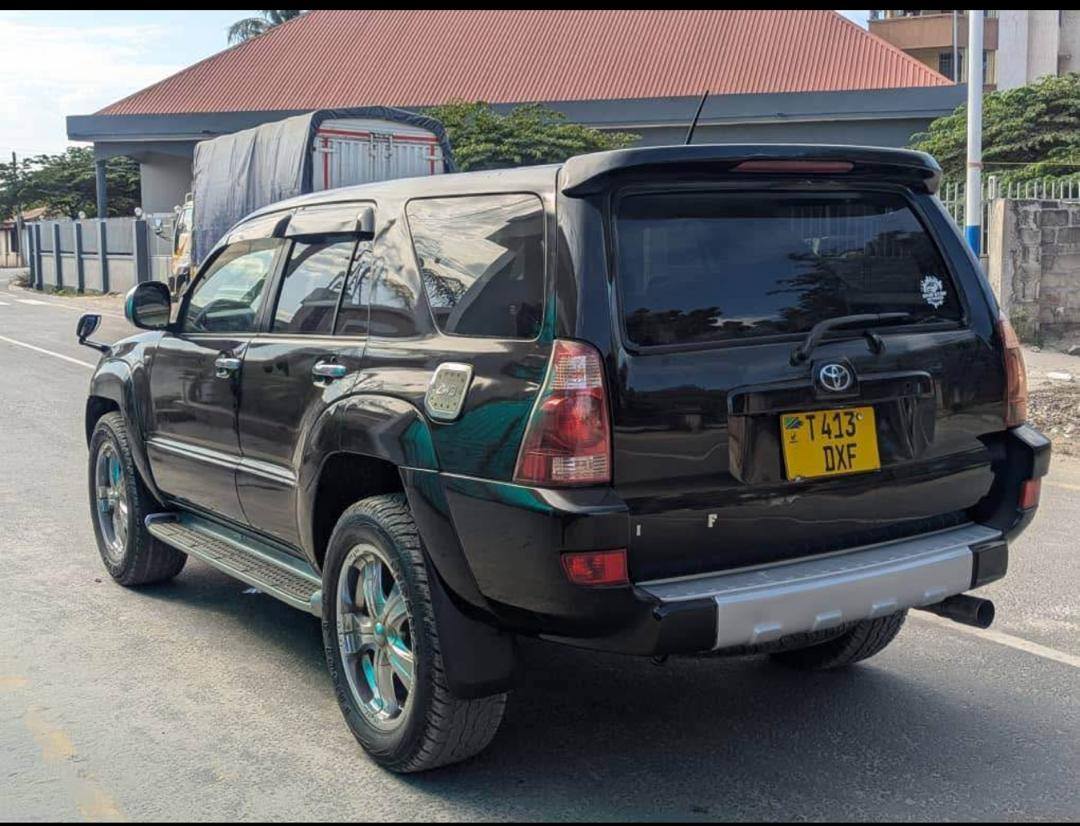 A picture of TOYOTA SURF