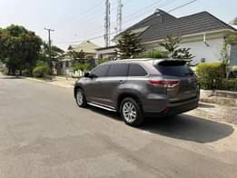 A picture of Unregistered 2016 Toyota highlander first body 16 5 Million naira