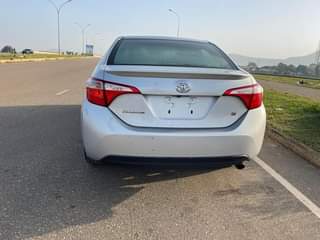A picture of Toyota Corolla S 2015