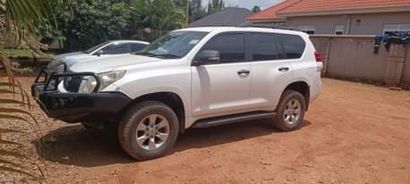 A picture of Land cruiser Prado
