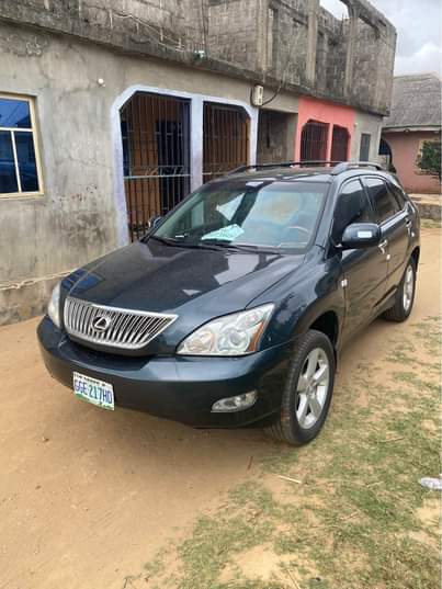 A picture of 2005 Lexus Rx330 Toks standard