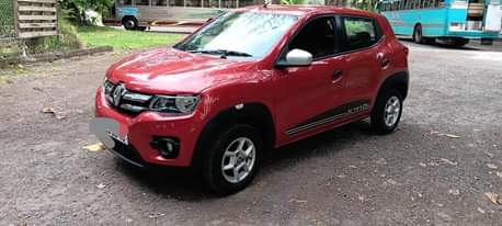 A picture of Renault kwid 18