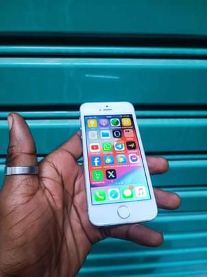 A picture of IPHONE 5S