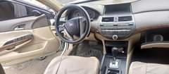 A picture of Honda Accord 08