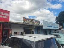 shops