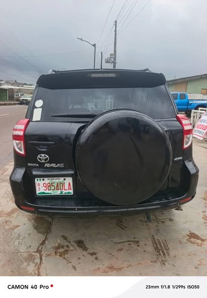 A picture of 2010 Toyota rav4