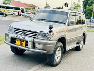 A picture of TOYOTA PRADO