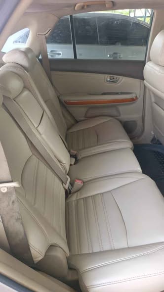A picture of 2005 Lexus RX 350