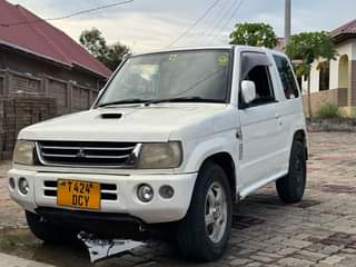 A picture of PAJERO MIN