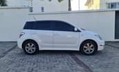 A picture of Toyota Ist Year 2005 Cc 1290 Km 88144 Colour Pearly