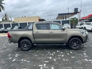 A picture of 2020 TOYOTA HILUX
