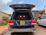 A picture of LAND CRUISER V8 ON SALE 95 000 000 CALL 0701057114